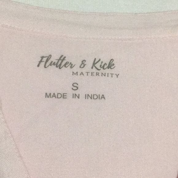 Flutter & Kick Maternity Button Down Blouse - Picture 5 of 8